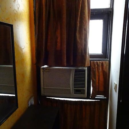 Hotel Elegant International Нью-Делі Екстер'єр фото